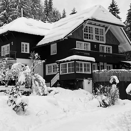 Haus 13 Villa *